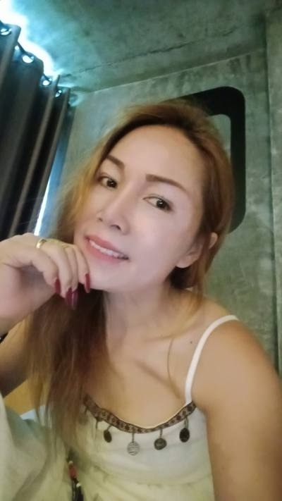 Napalai 48 ans Rayong Thaïlande