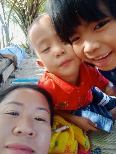 Pem 36 ans ยางสีสุราช Thaïlande