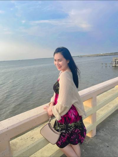 Baifern 28 Jahre Samut Prakan Thailand