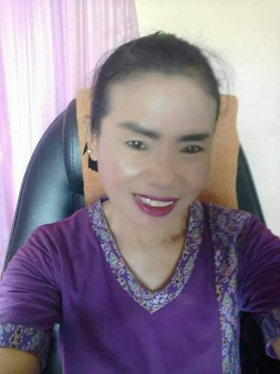 Kaew 57 ans กันทรลักษ์ Thaïlande