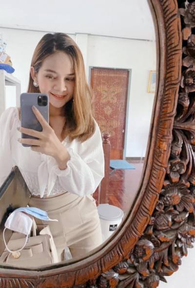 Alin 34 Jahre คูเมือง Thailand