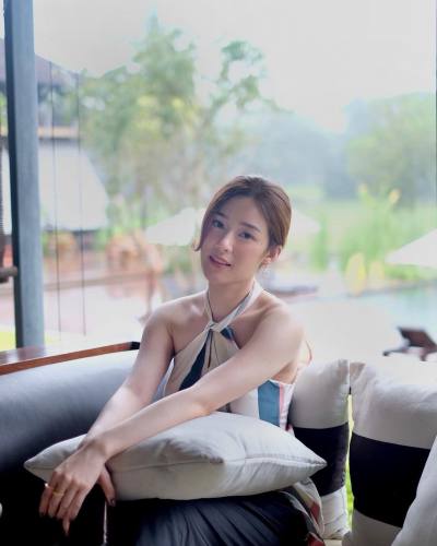 Anong 33 ans Bangkok Thaïlande