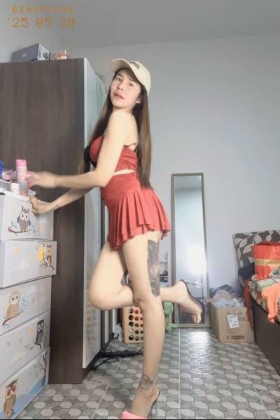 Aranya 30 ans Udon Thani  Thaïlande