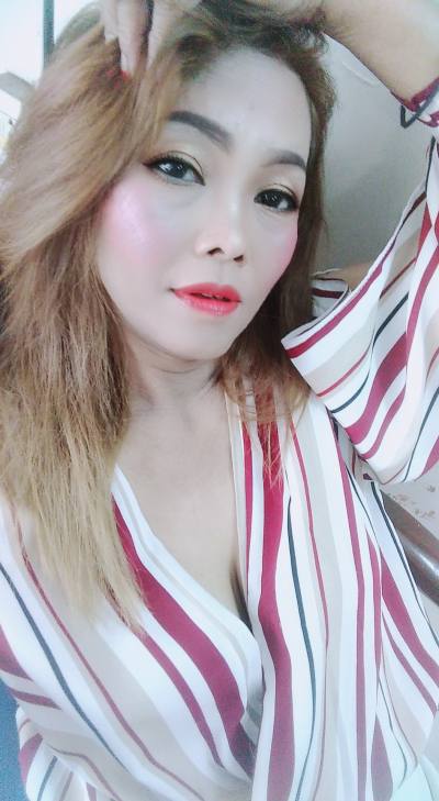 Fah Vip 54 ans Kran Thaïlande