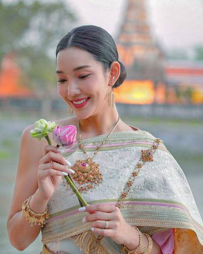 Pim 35 Jahre Bangkok Thailand