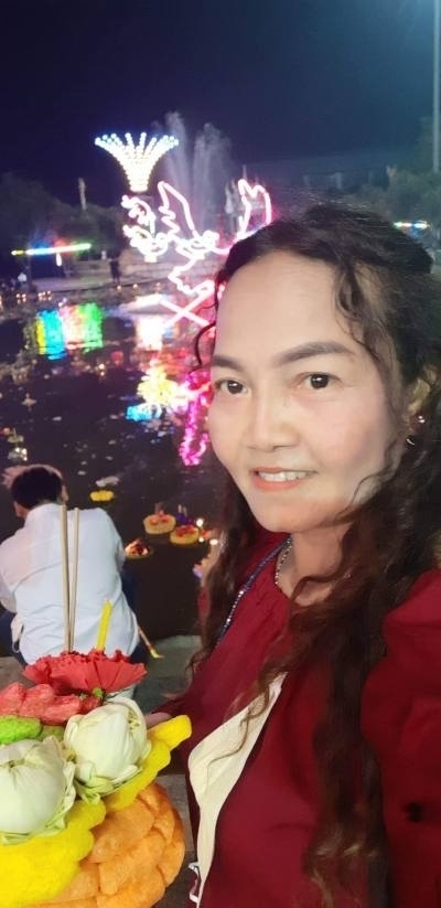 Emma 56 ans เมืองสมุทรปราการ Thaïlande