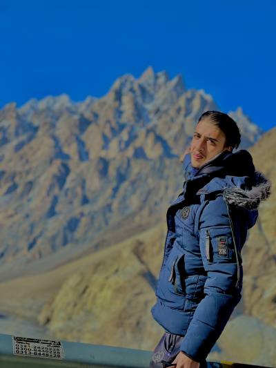 Malik 23 ปี London United Kingdom