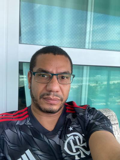Lucio 37 ปี Phuket ไทย