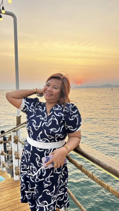 Kamonrat 53 ans Pattaya  Thaïlande