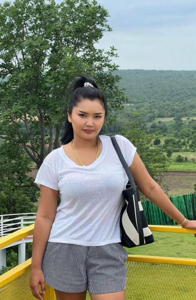 Anong 32 ans Siam Thaïlande