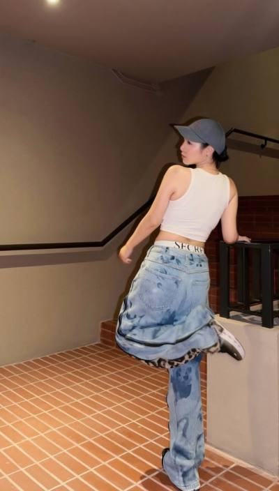 Slimsura 36 Jahre Nonthaburi  Thailand