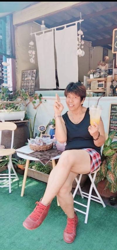 Apple 58 ans Ayutthaya Thaïlande
