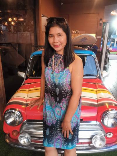 Rose 19 ans Surin  Thaïlande