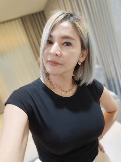 Nuntiya 46 Jahre Muang Rayong Thailand