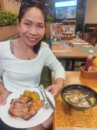 Waranya 47 ปี เขตวัฒนา ไทย