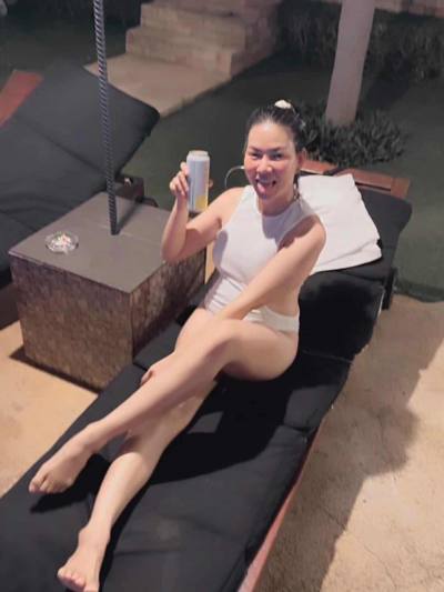 Vicky 40 ans Bkk Thaïlande