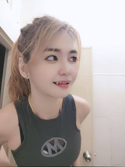 Napaporn 34 ans Nonthaburi Thaïlande