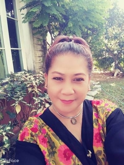 ปรีชญา 31 ans Thailand Thaïlande