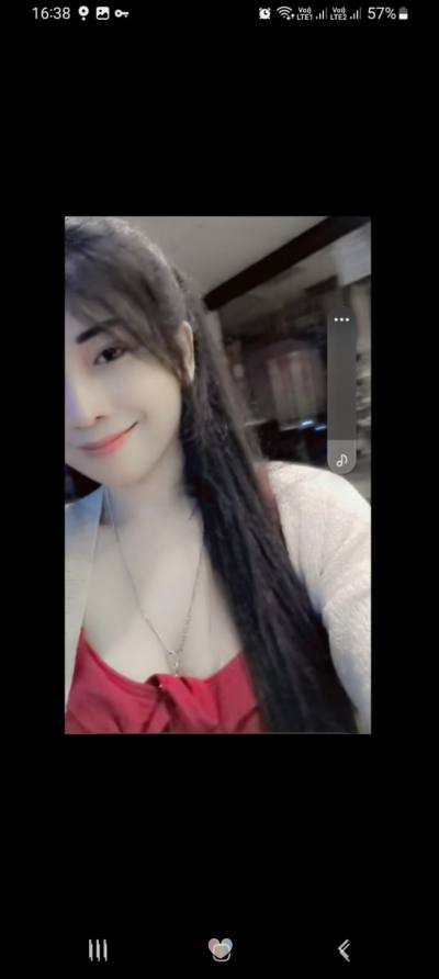 Linly 34 ans Pattaya South  Thaïlande