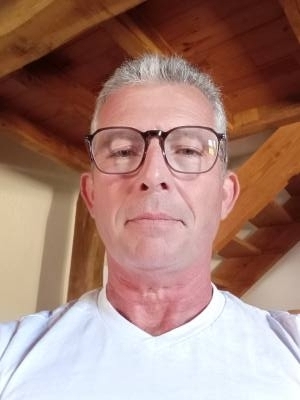 Philippe 57 ปี Blanquefort-sur-briolance France
