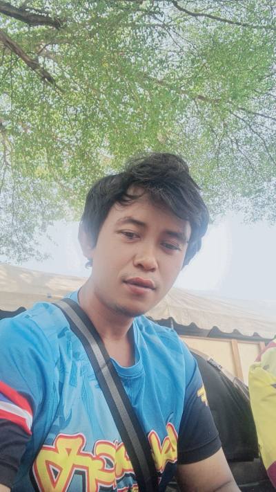 Chayathon 32 ปี Phra Thongkham District ไทย