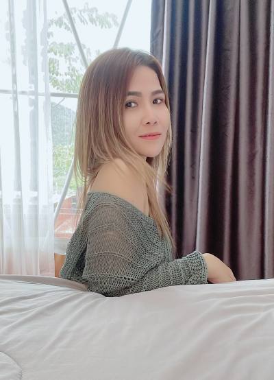 Nan 39 Jahre กาญจนบุรี Thailand