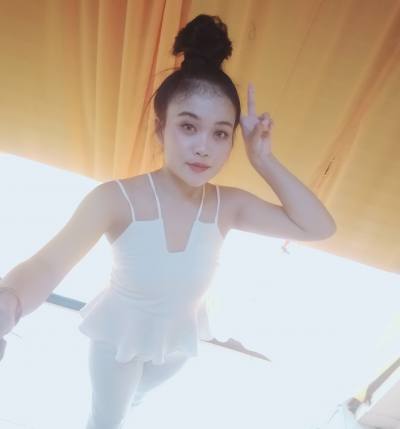 Linda 21 Jahre Bangkok Thailand