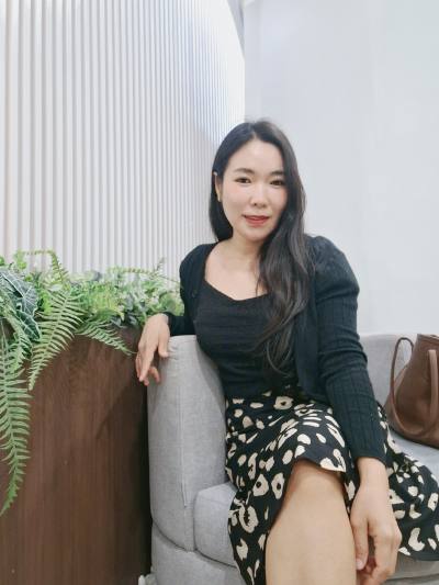 Piyanee 45 ans Rayong Thaïlande