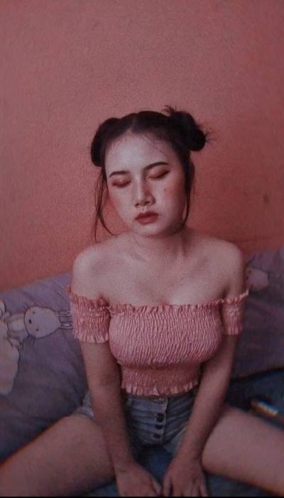 Chompoo 25 ans หนองหาน Thaïlande