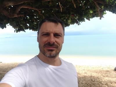Loic 48 ปี Roquettes France