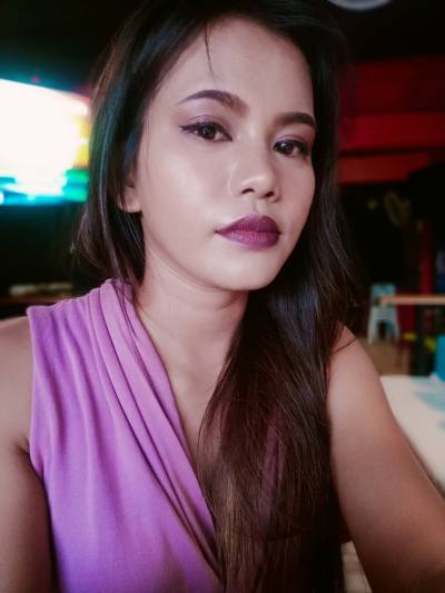 Araya 34 ans Sakon Nakon Thaïlande