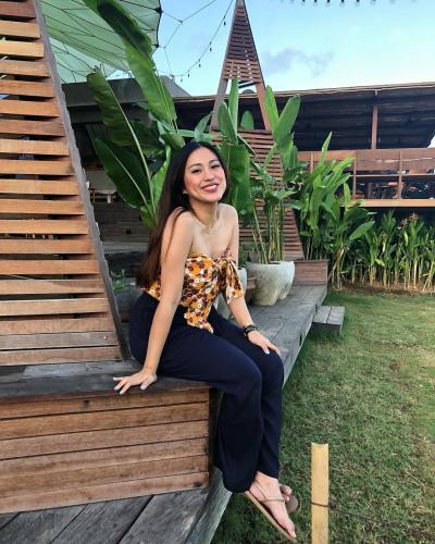 Pim 34 ans Longneck Karen Village. Thaïlande