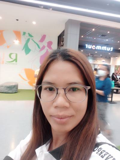 Nuni Site de rencontre femme thai Thaïlande rencontres célibataires 32 ans