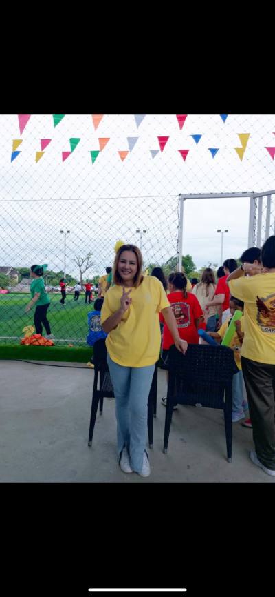 Thamonwan 47 Jahre Chiangmai Thailand