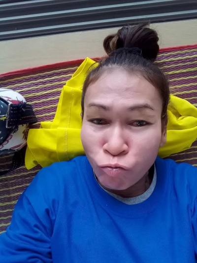 Aoi 39 Jahre Buriram Thailand