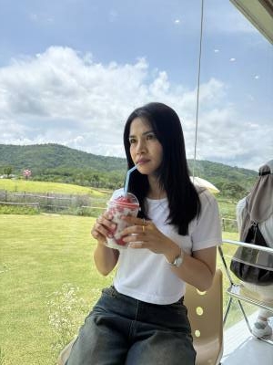 Natcha 42 ans Nakhonratchasima Thaïlande