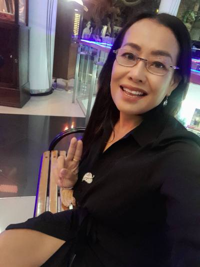 Wan 53 Jahre เมือง บ้านฉาง Thailand