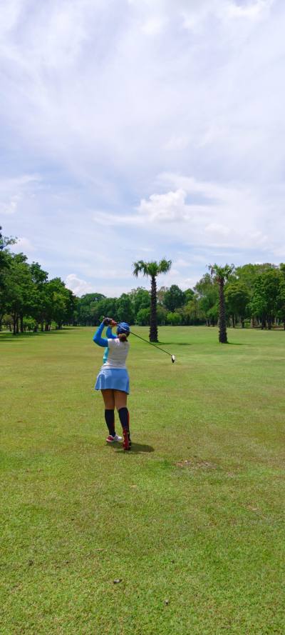 Panit 59 ans Pathum Thani Province Thaïlande