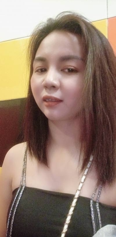 ศศิธร สมานทรัพย์ 26 ans เมือง Thaïlande