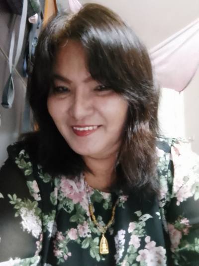 Fon 51 Jahre เมืองระยอง Thailand