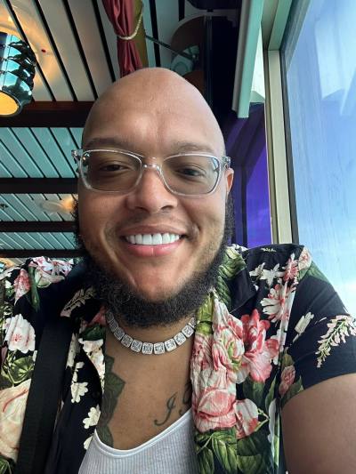 SAMUEL 36 ปี California Virgin Islands (US)