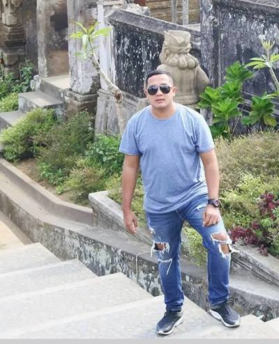 Norlee 44 ปี Bangkok  ไทย