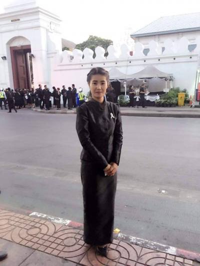 Phawini 46 ans พระทองคำ Thaïlande