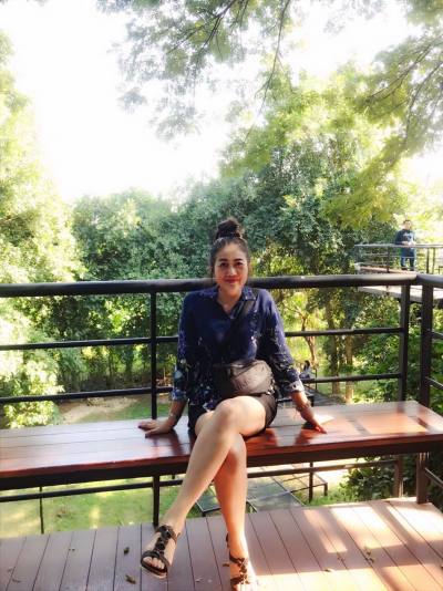 Malee 52 ans Bangkok Thaïlande
