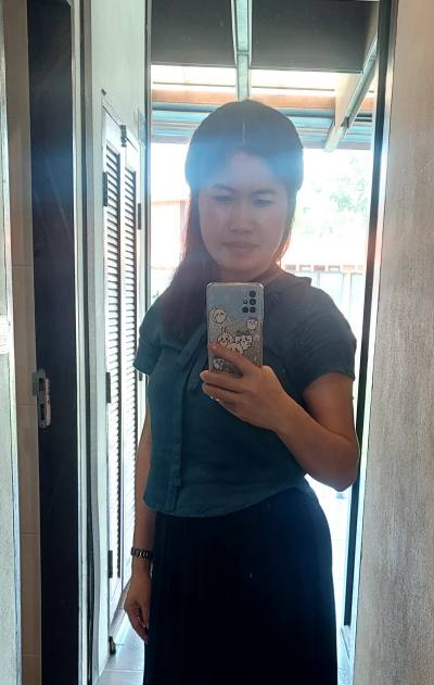Wandy 38 years Ubonrachtani Thailand