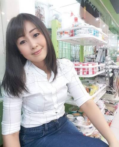 Ratana 31 ans Bangkok Thaïlande