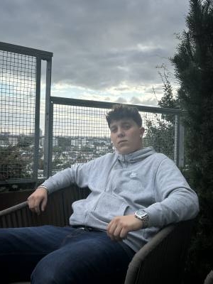 Elias 18 ans Berlin Allemagne Elias 18 ans Berlin Allemagne