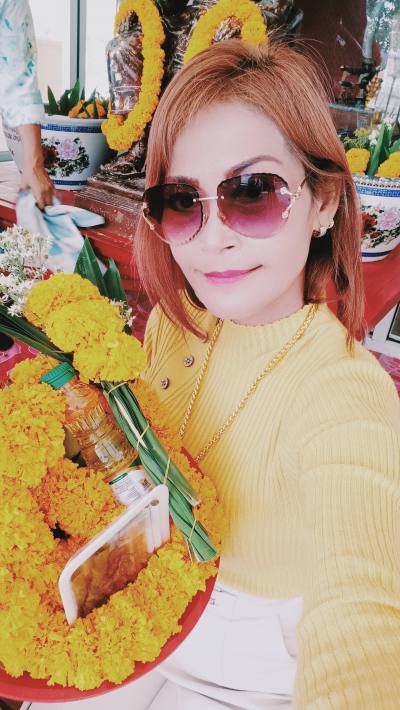 Srisuwan 52 ans Mang Chaiyaphum Thaïlande