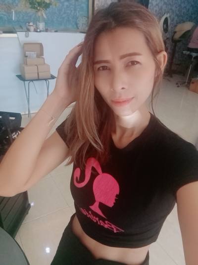 Su 42 years ตรัง Thailand