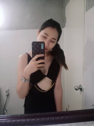 Pichaon 26 Jahre ลาดกะบัง Thailand